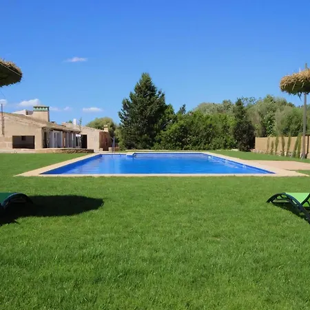 In Mit Grossem Gemeinschaftlichem Pool *